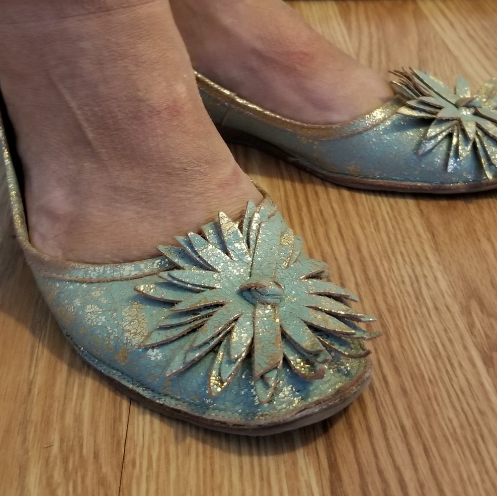 Ballerina Flats with Petite Heel